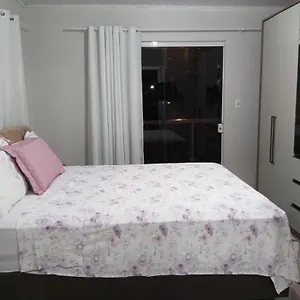 Quarto em Acomodações Particulares Cantinho De Paz, Porto Belo